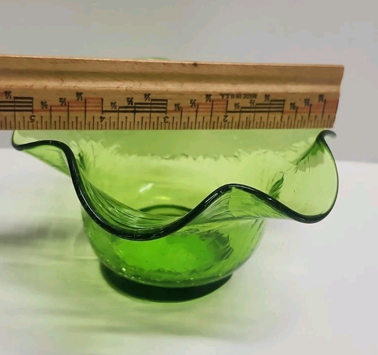Uranium Crackle Glass Ruffle Bowl “Spring Green” Kanawha Glass Company Glows