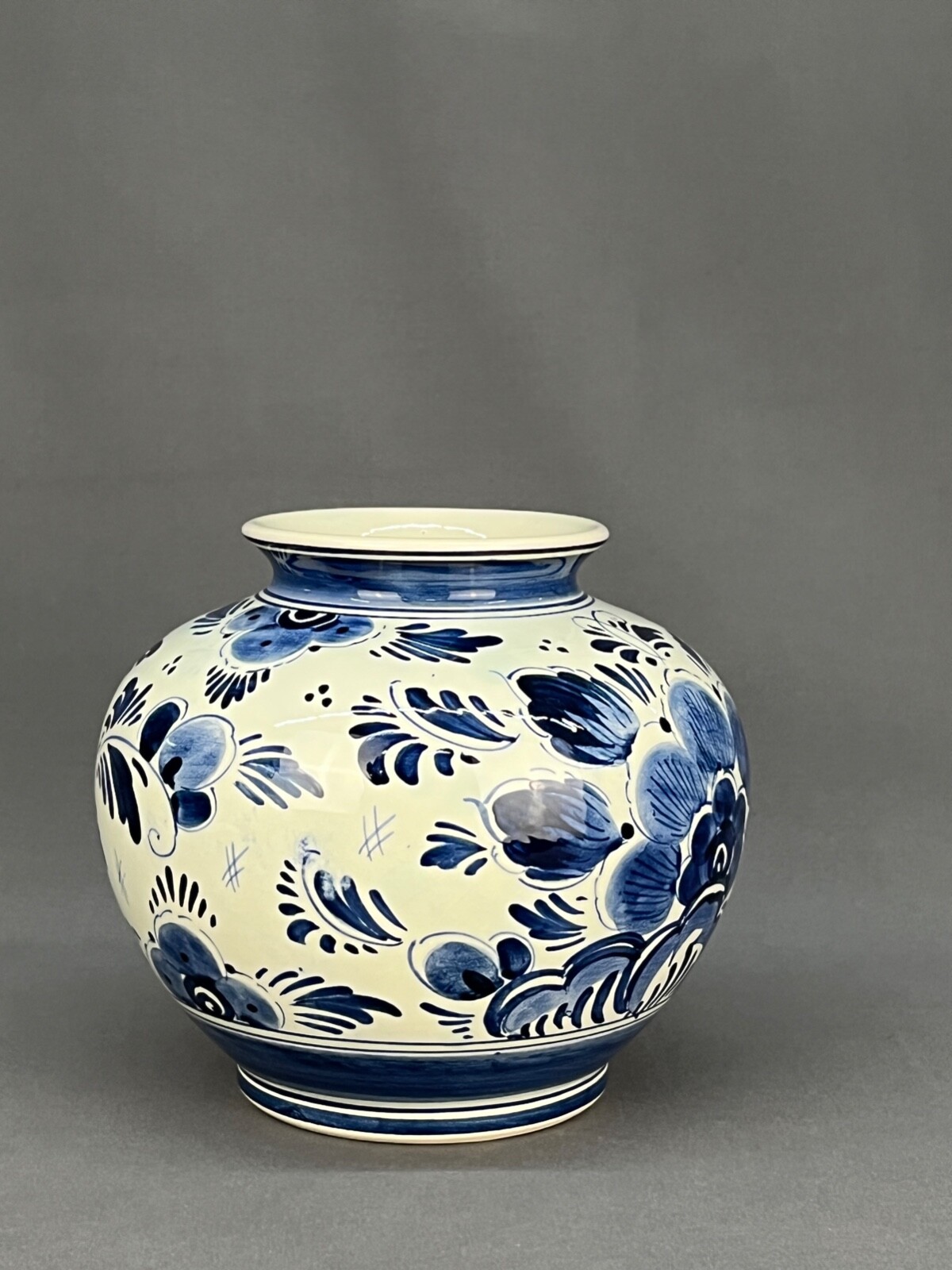 Vintage De Delftse Pauw DP DELFT BLUE Floral 6 1/2″ Vase