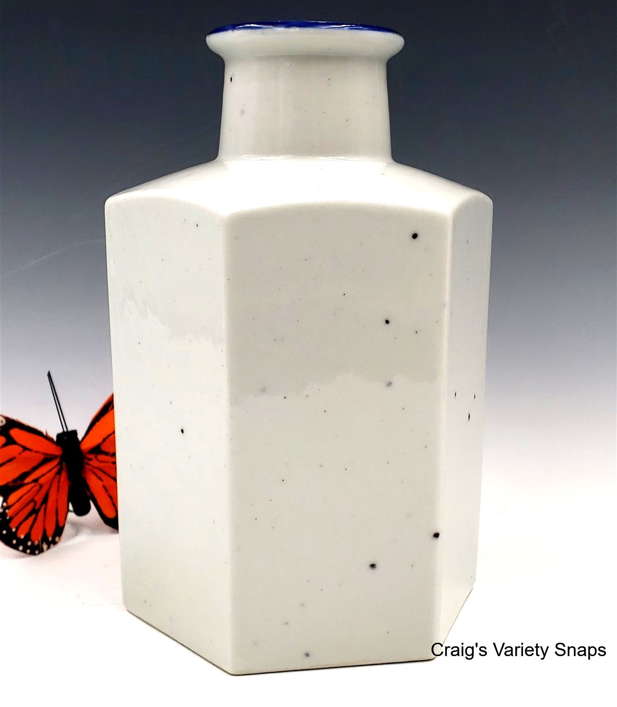 Dansk Delft Vase