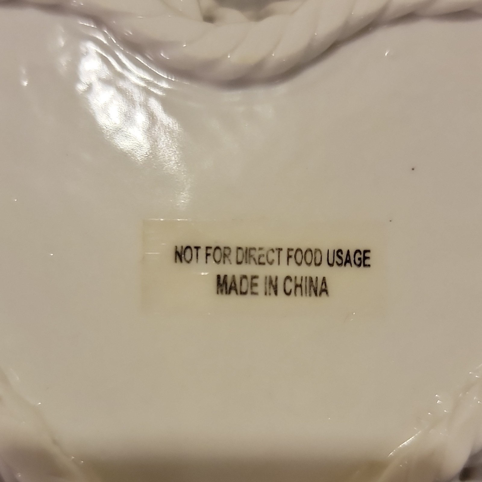 Heart-Shaped White Ceramic Decorative Basket Glossy Finish Made in China