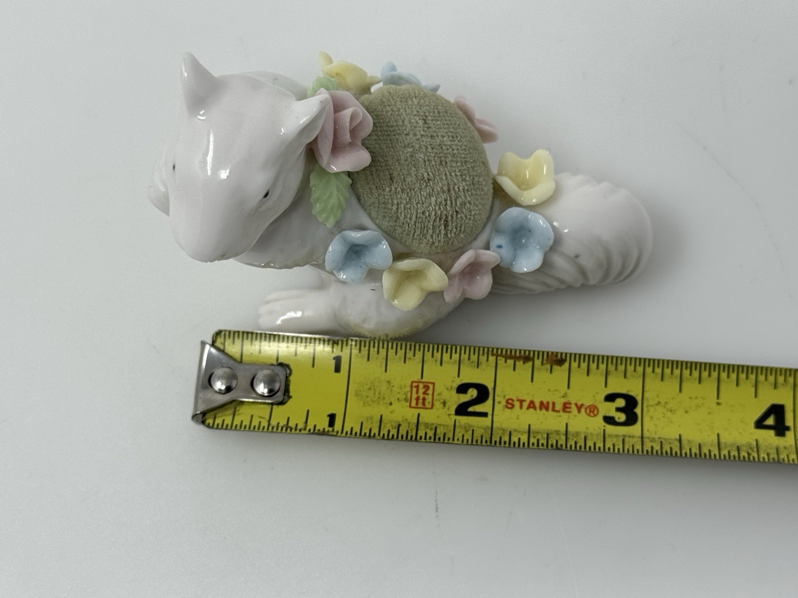 Ardalt SQUIRREL PIN CUSHION Animal Figurine Flowers Floral VTG JAPAN Milk Glass