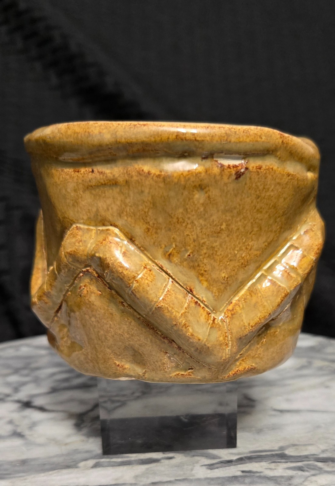 Vintage Stoneware Pottery – Aztec Diamond Design 3″ x 3″