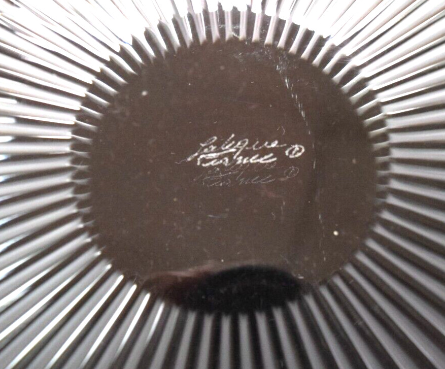 Lalique – Crystal Marguerites – Large decorative bowl with daisies
