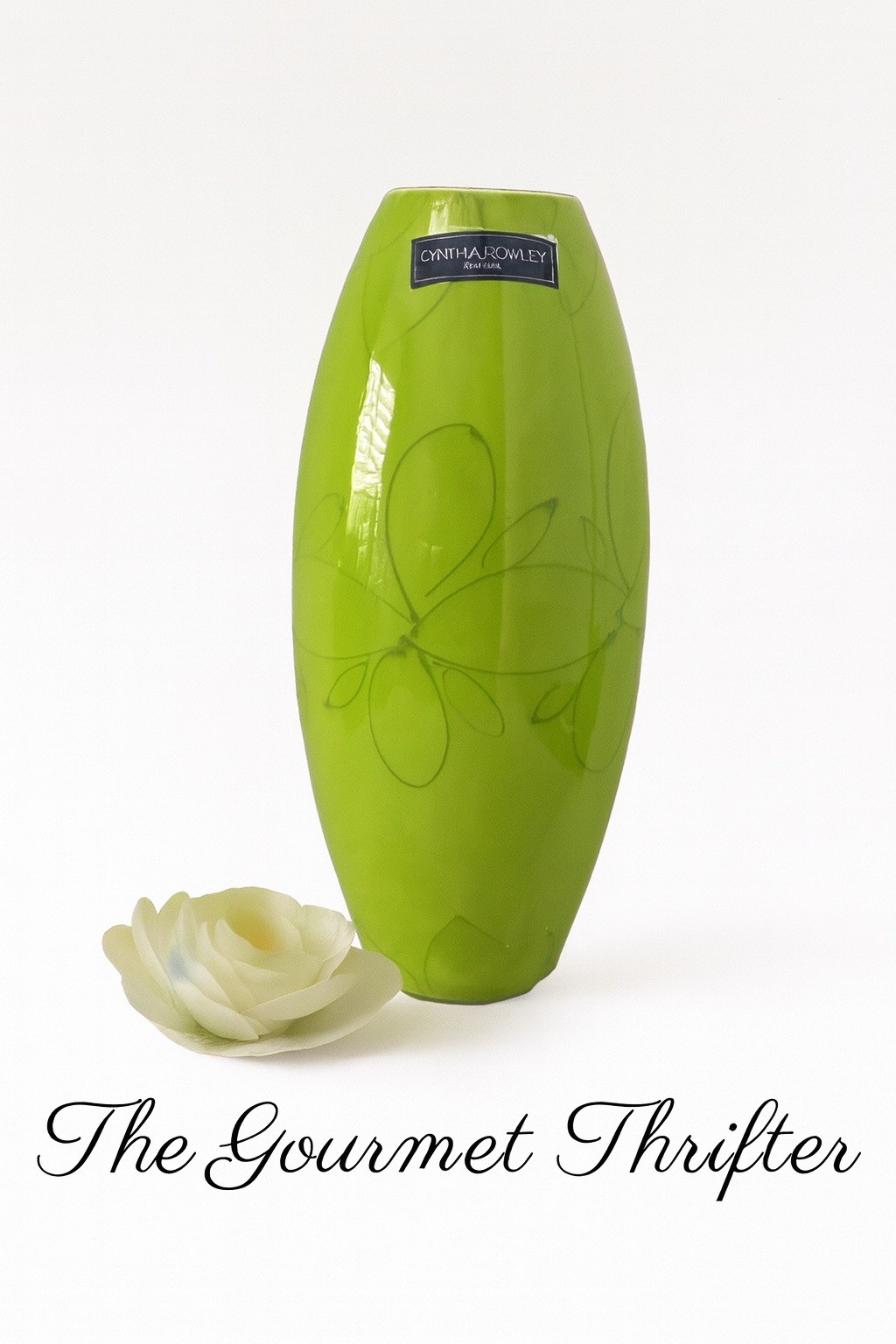 Cynthia Rowley Green Floral Vase Made in Portugal 15” Modern Decorative NEW