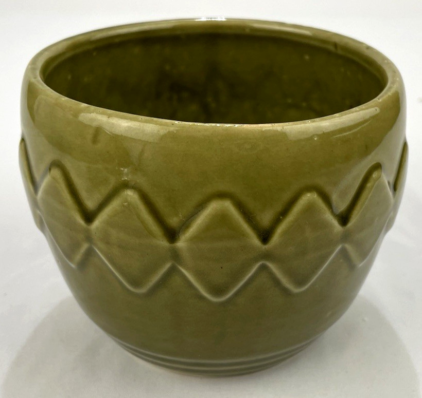 VINTAGE ART POTERY MID CENTURY BRUSH PLANTER mold #693