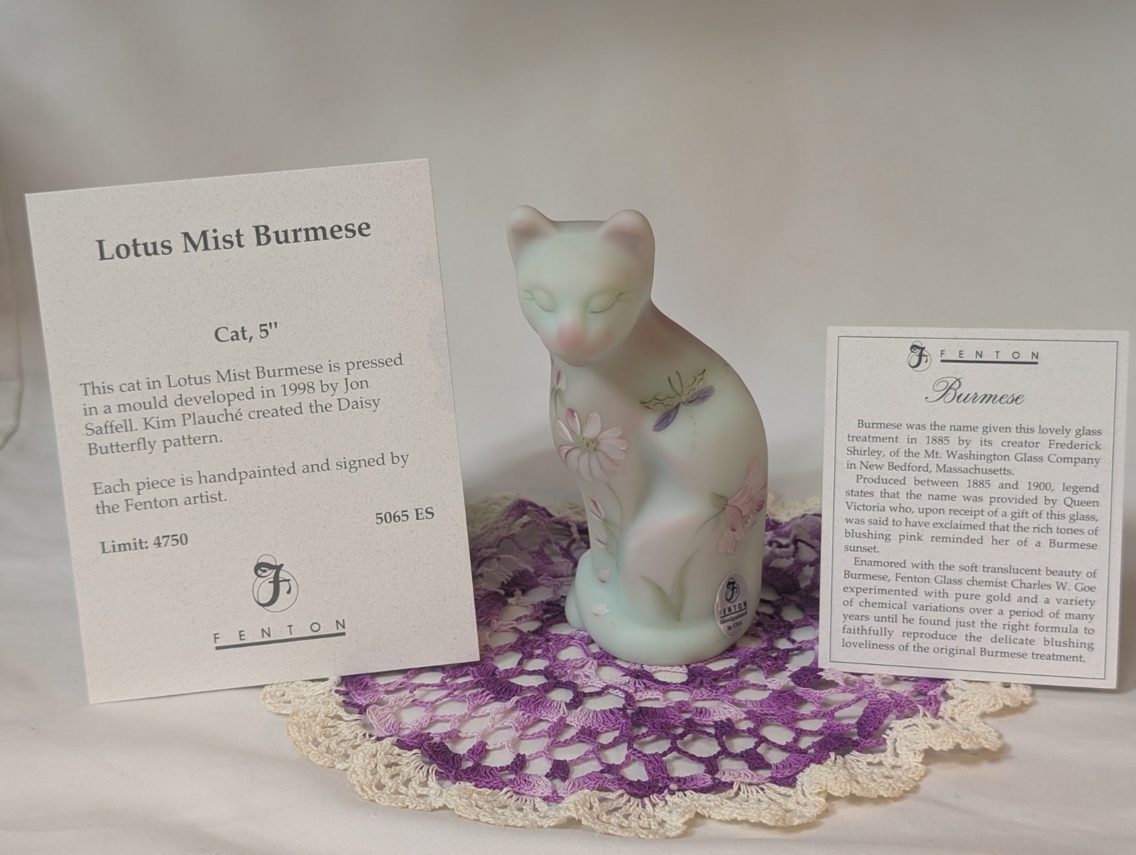 Vintage 2001 Fenton Lotus Mist Burmese 5″Cat Limited Edition 1502 of 4750 Signed