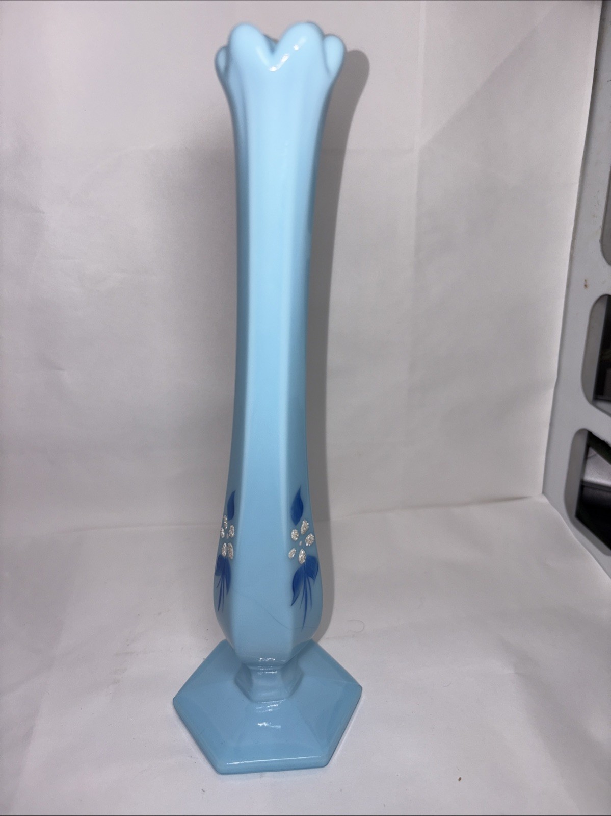 “Westmoreland” Blue Beaded Bouquet Colonial Bud Vase Signed ~ Vintage 1979