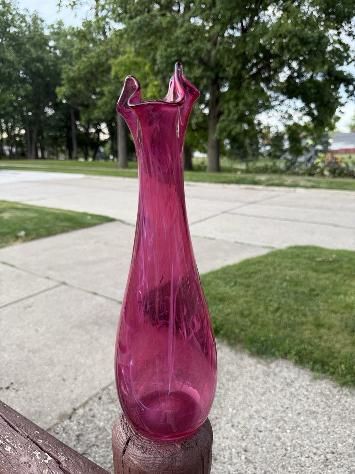 Vintage Vase Pink Magenta Swirl 14” Tall MCM Mouth Blown Glass Ruffle W/ Pontil