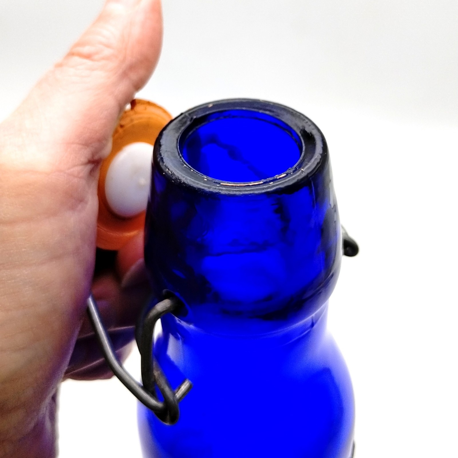Crownford Giftware Cobalt Blue Glass Cream Bottle Cat Design 9 oz Italy 1985