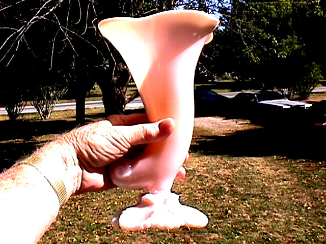 Cambridge Crown Tuscan Cornucopia 9 1/2″ Vase, Vintage Art Deco Elegance