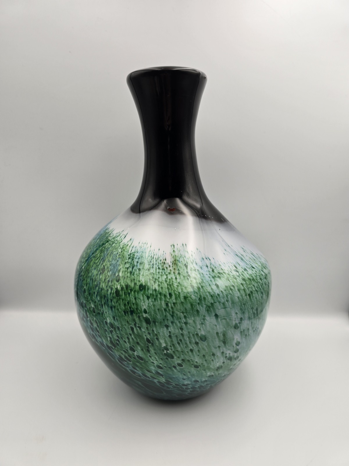 Hand Blown Glass Vase Large Peacock Design Vase (Murano?) Green Blue Black White