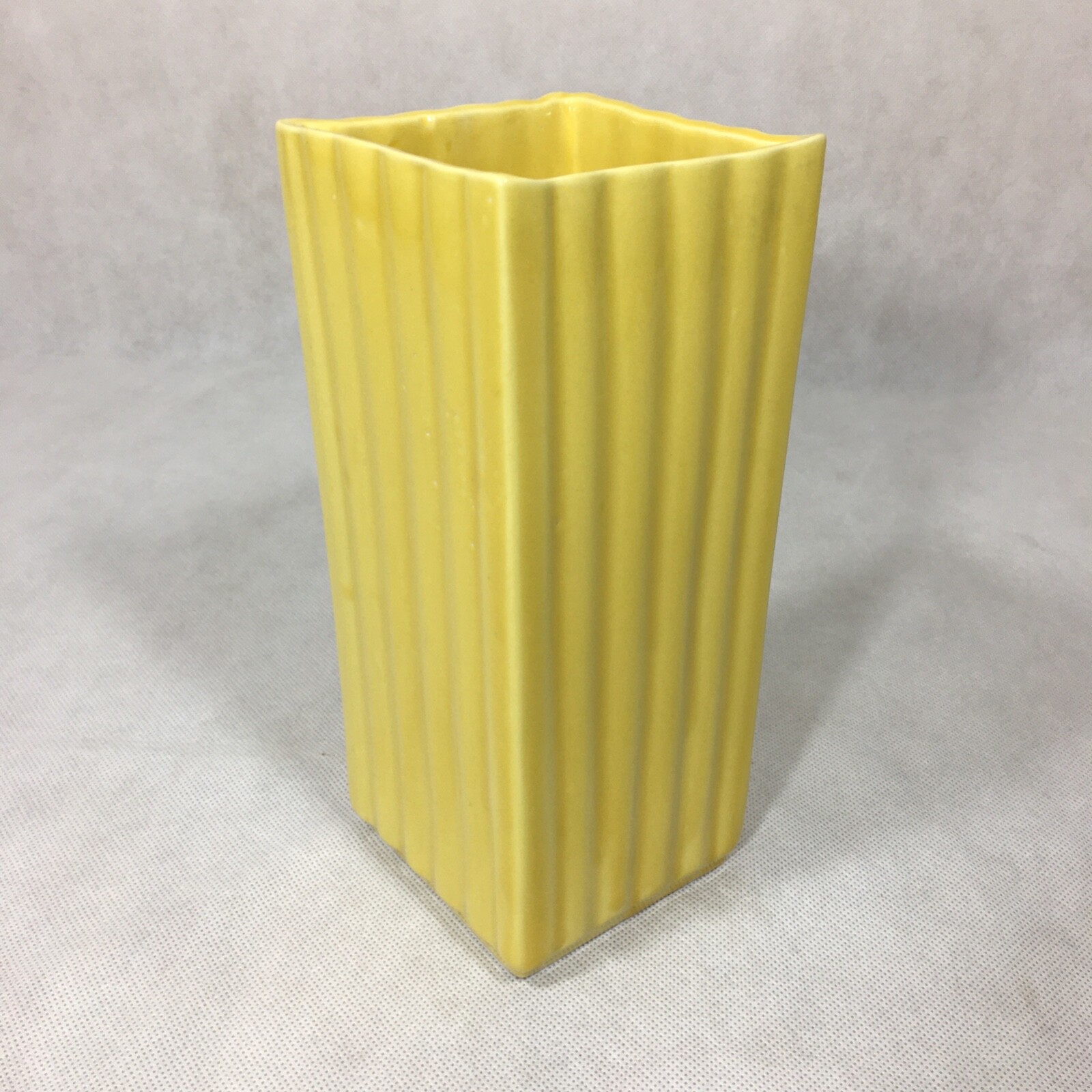 Vintage Art Deco Ceramic 9″ Vase Ribbed USA 0 23