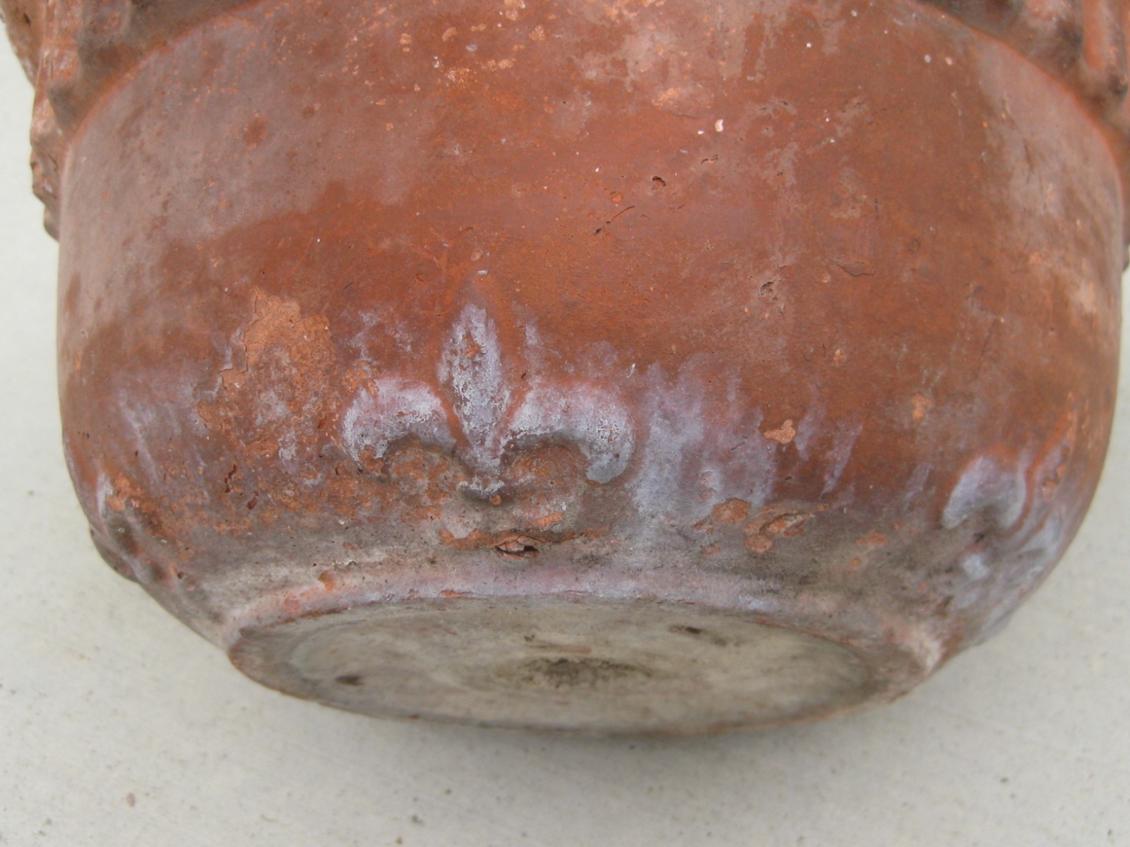 Vtg Bauer California Pottery Red Clay Terracotta Fleur de Lis Hanging Pot 10.5″