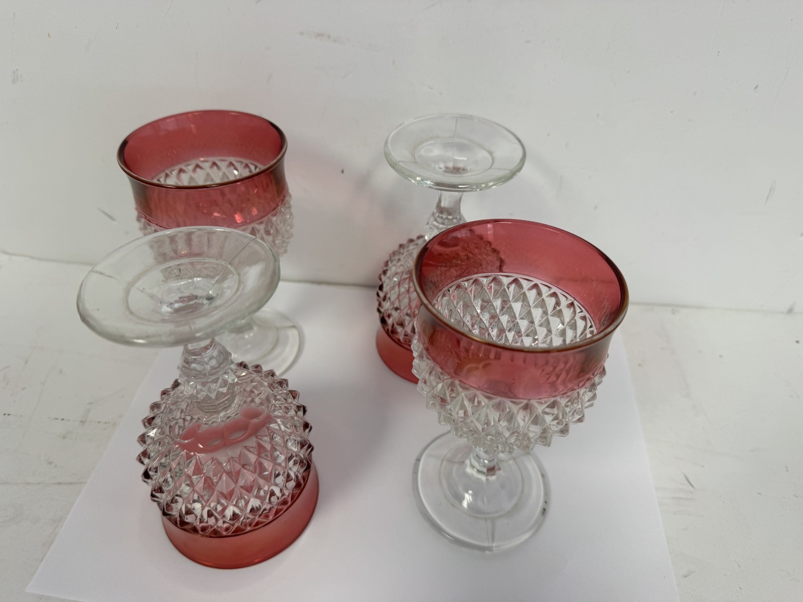 x4 LOT Vtg Indiana Glass Diamond Point Footed Goblets w/Cranberry Flash.