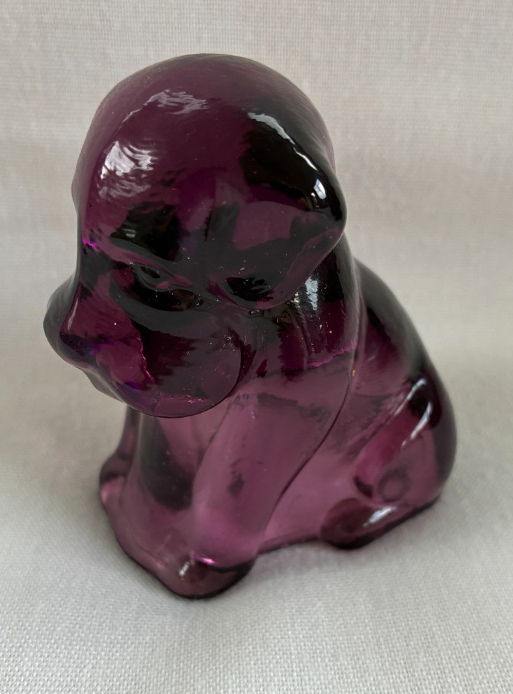 Vintage Degenhart Art Glass Dog Pooch Violet Purple Figurine