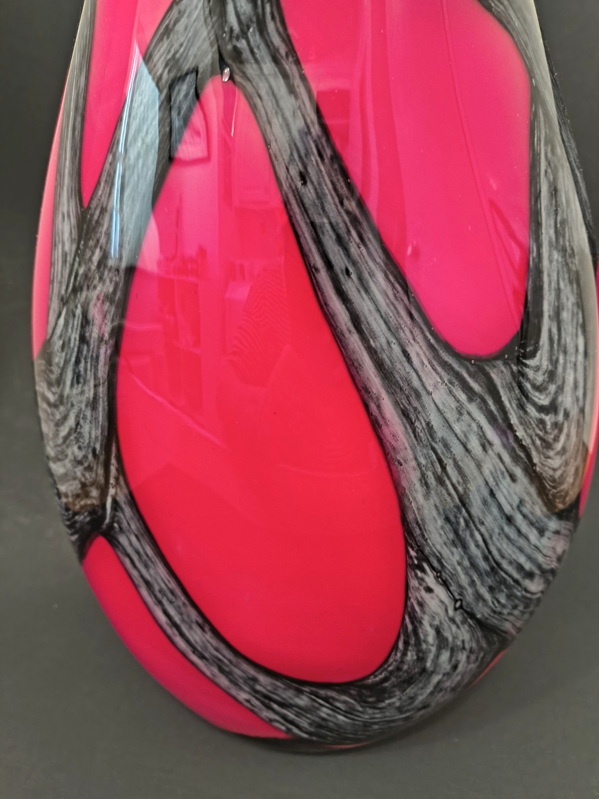 Vase 12″ Black-Gray-Red Striped Blown Glass Excellent Condition