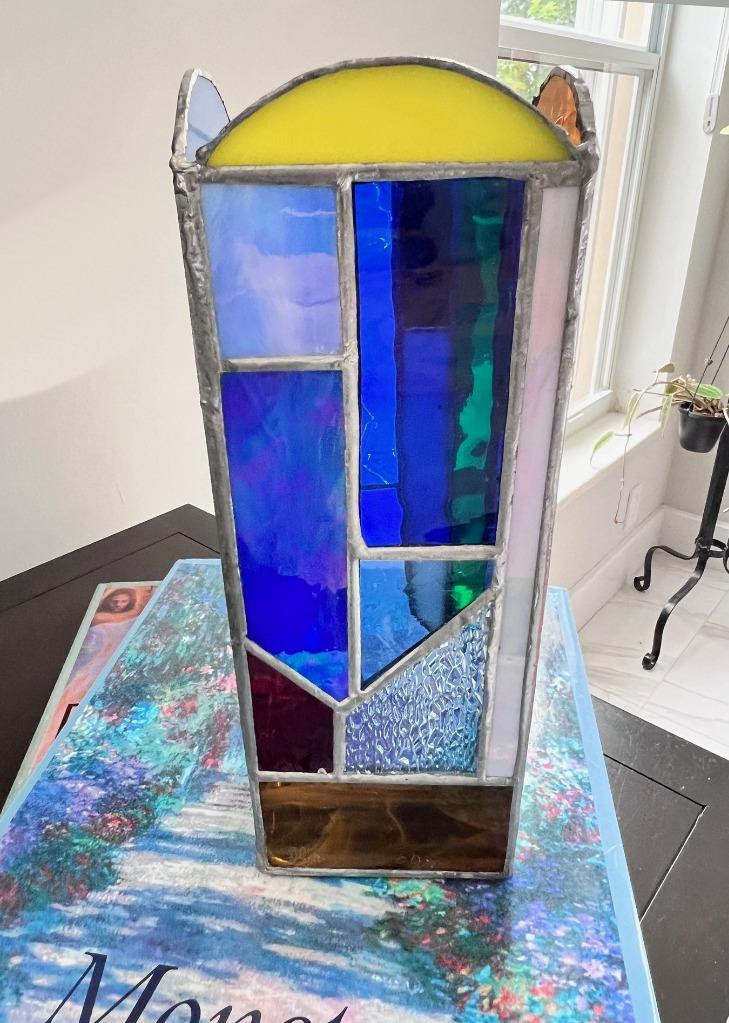 SIGNED HANDMADE MULTI COLORED STAINED GLASS 11 1/4″ TALL X 4″ RECTANGULAR VASE