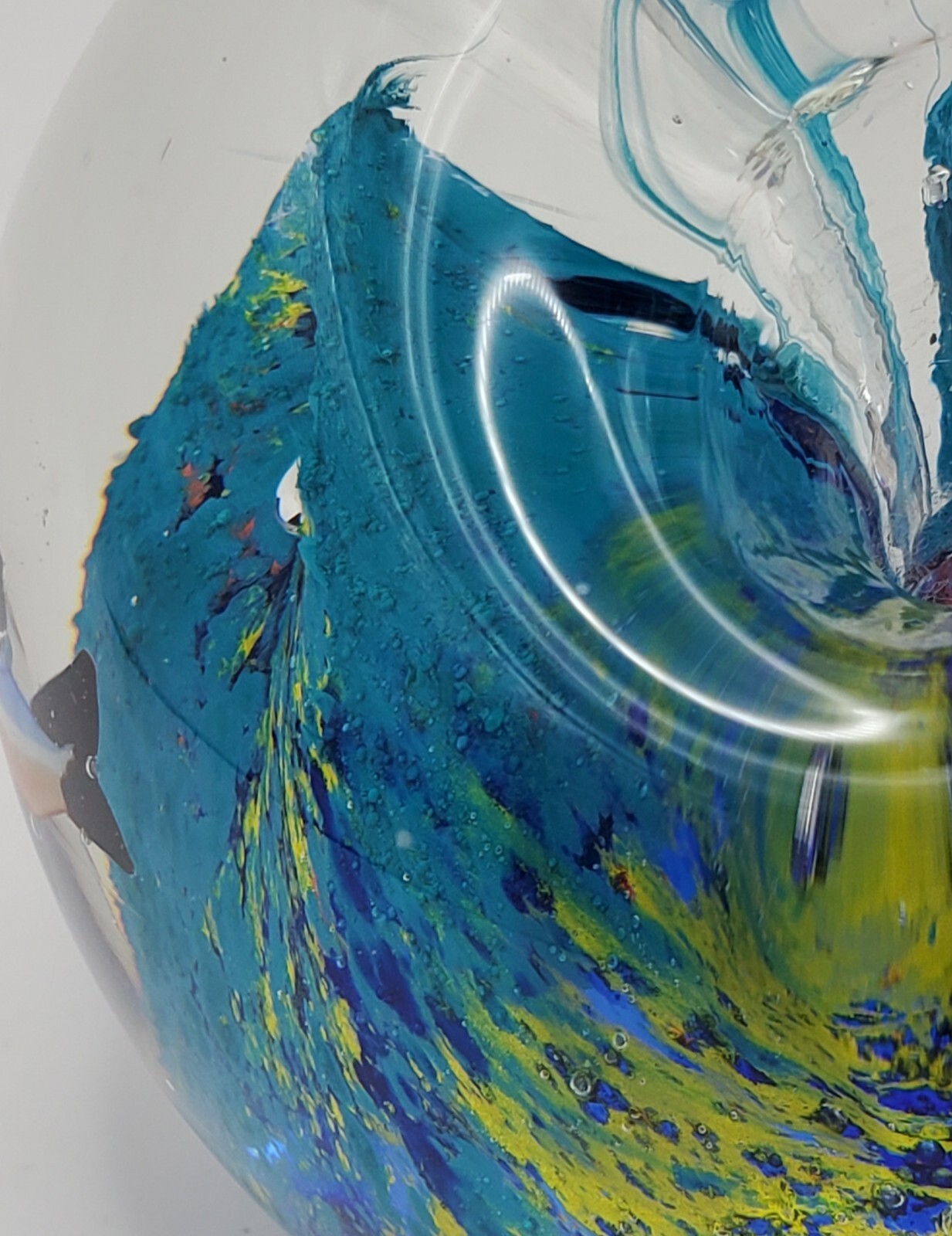 VTG Art Glass Hand Blown Fish Aquarium Paperweight Ocean Waves 4″ H , 2 Lb