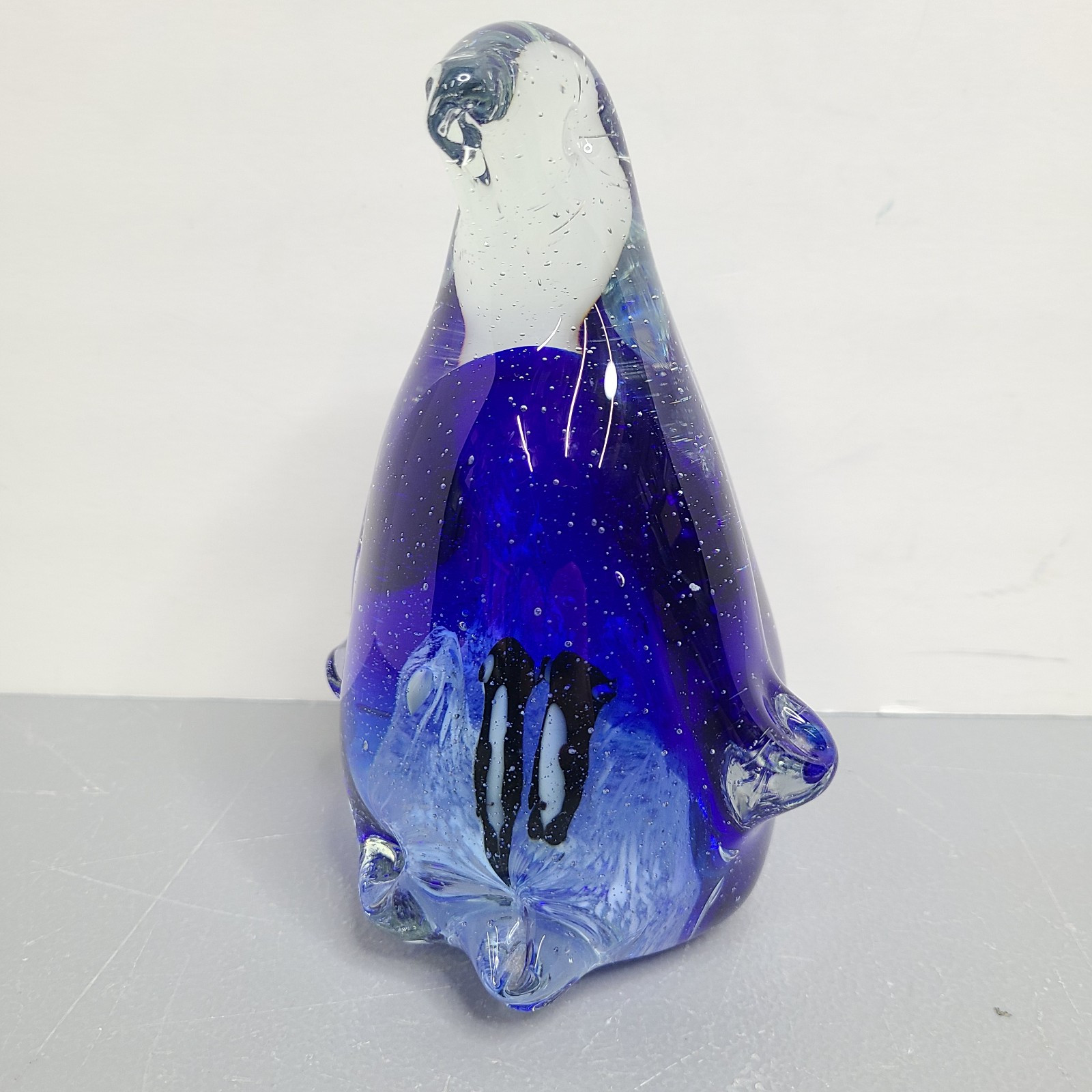 GLASS PENQUIN FIGURINE PAPERWEIGHT WITH 2 SMALL PENQUINS INSIDE 6″