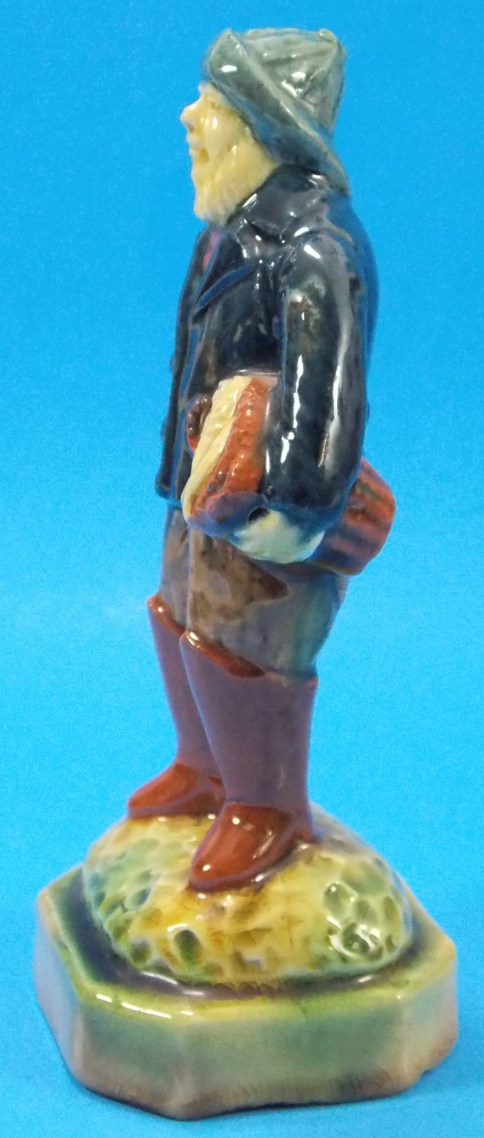 Vintage Continental Majolica Pottery Fisherman & Wife Figures Marked 6 1/2″
