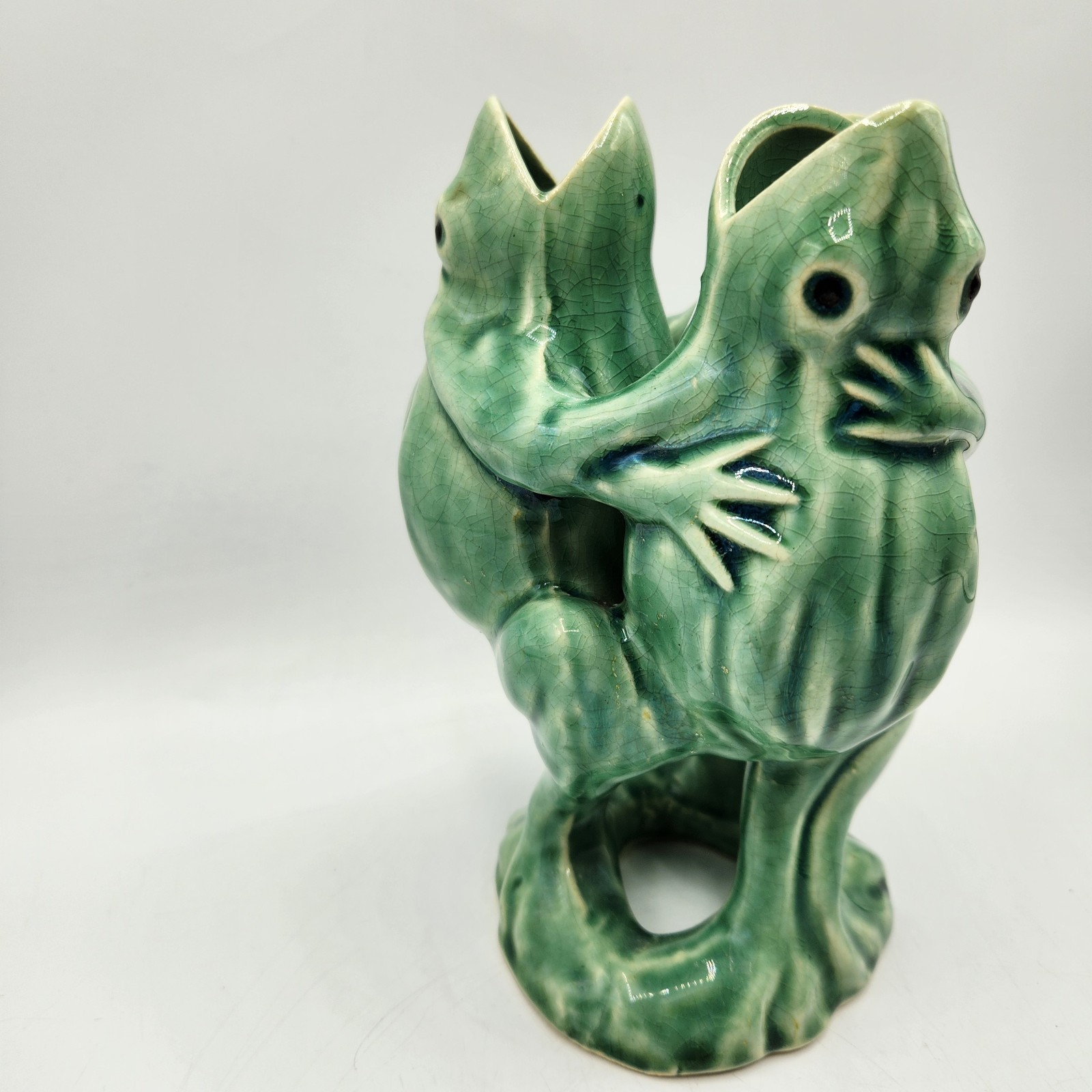 Vintage – Green Ceramic 3 Three Dancing Hugging Frogs Vase – Made in Japan