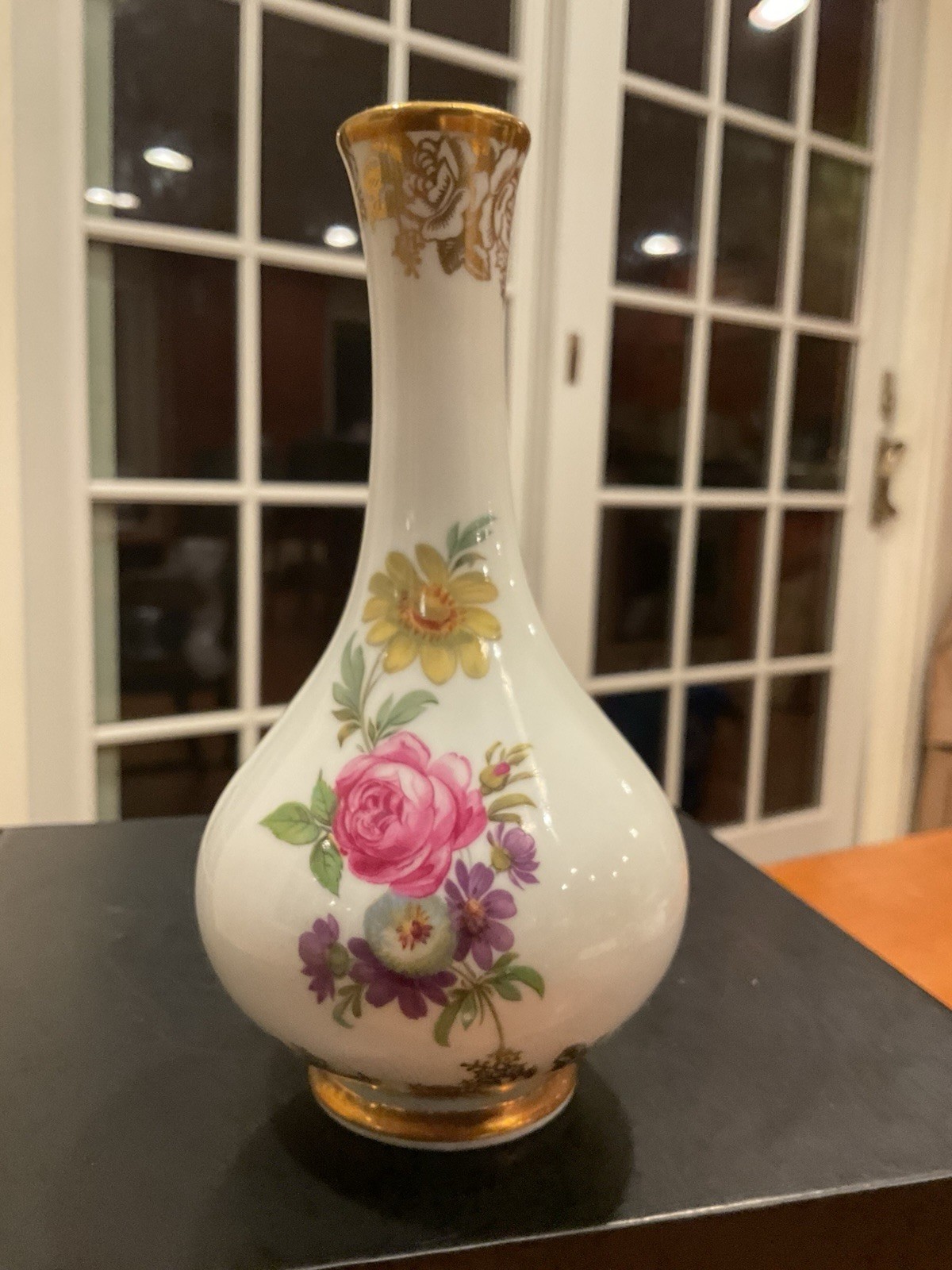Pair of vtg Royal Porzellan Bavaria KPM Germany Handarbeit Handpainted Vases