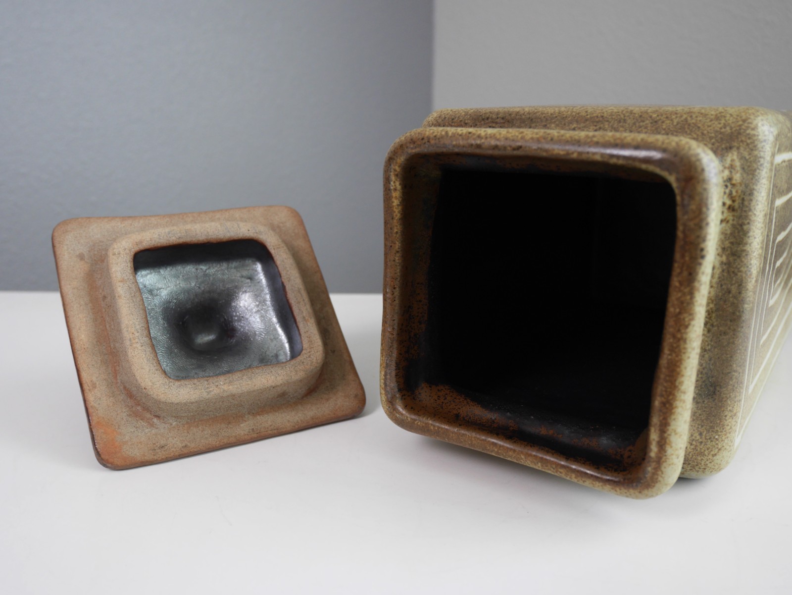 Harding Black 1953 Lidded Canister Square Ginger Jar Texas Pottery 13 1/4″ high