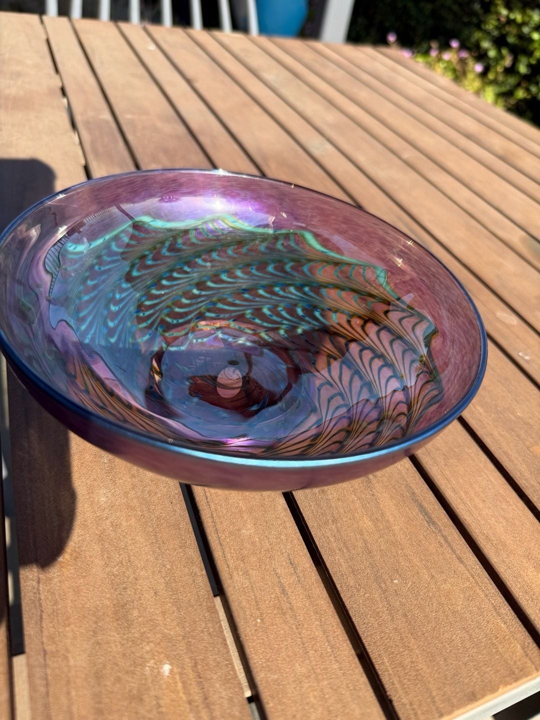 Robert Held Hand Made Canadian Art Glass Iridescent Feathered Bowl