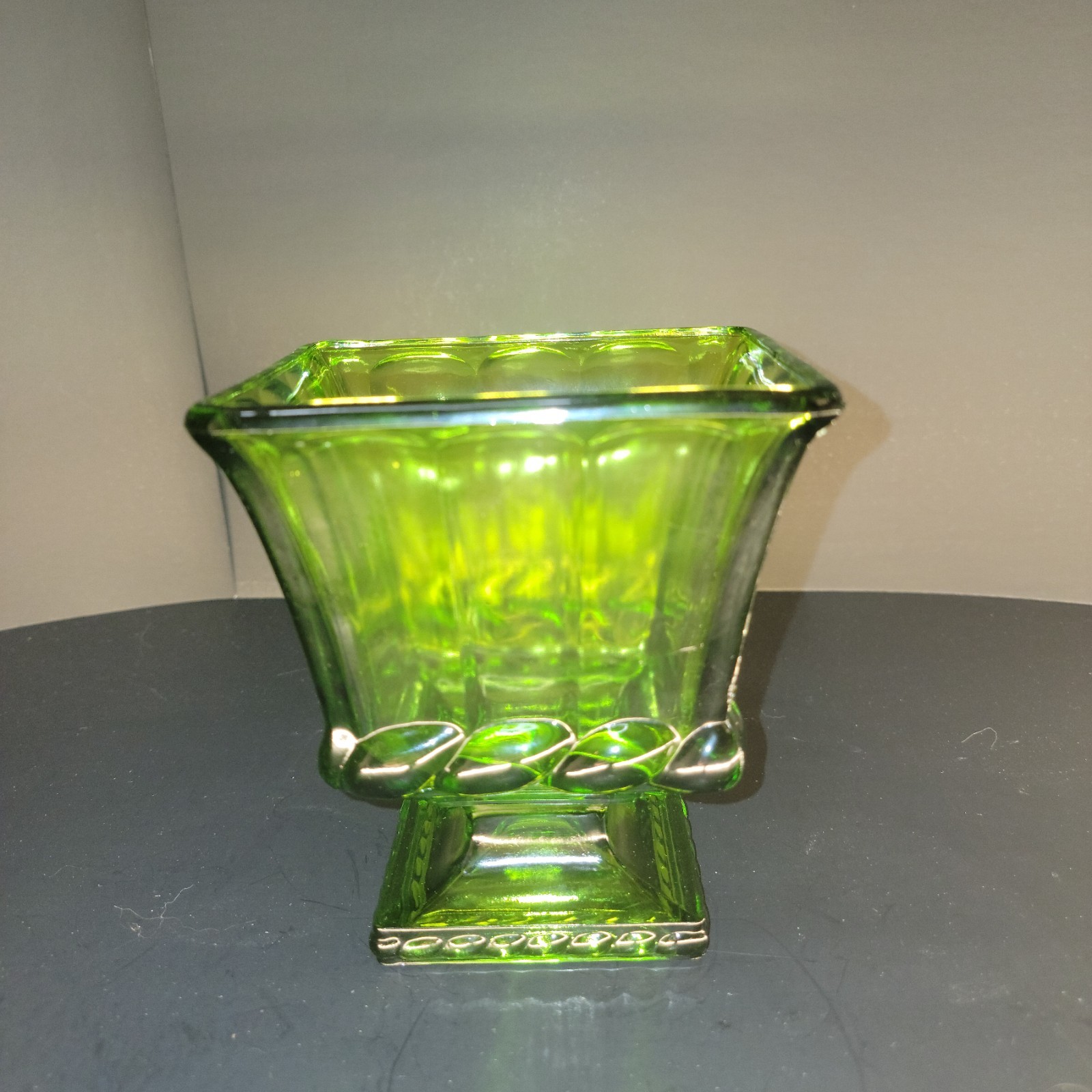 Vintage Indiana Glass Avocado Green Pedestal Vase / Planter – MCM Footed Dish