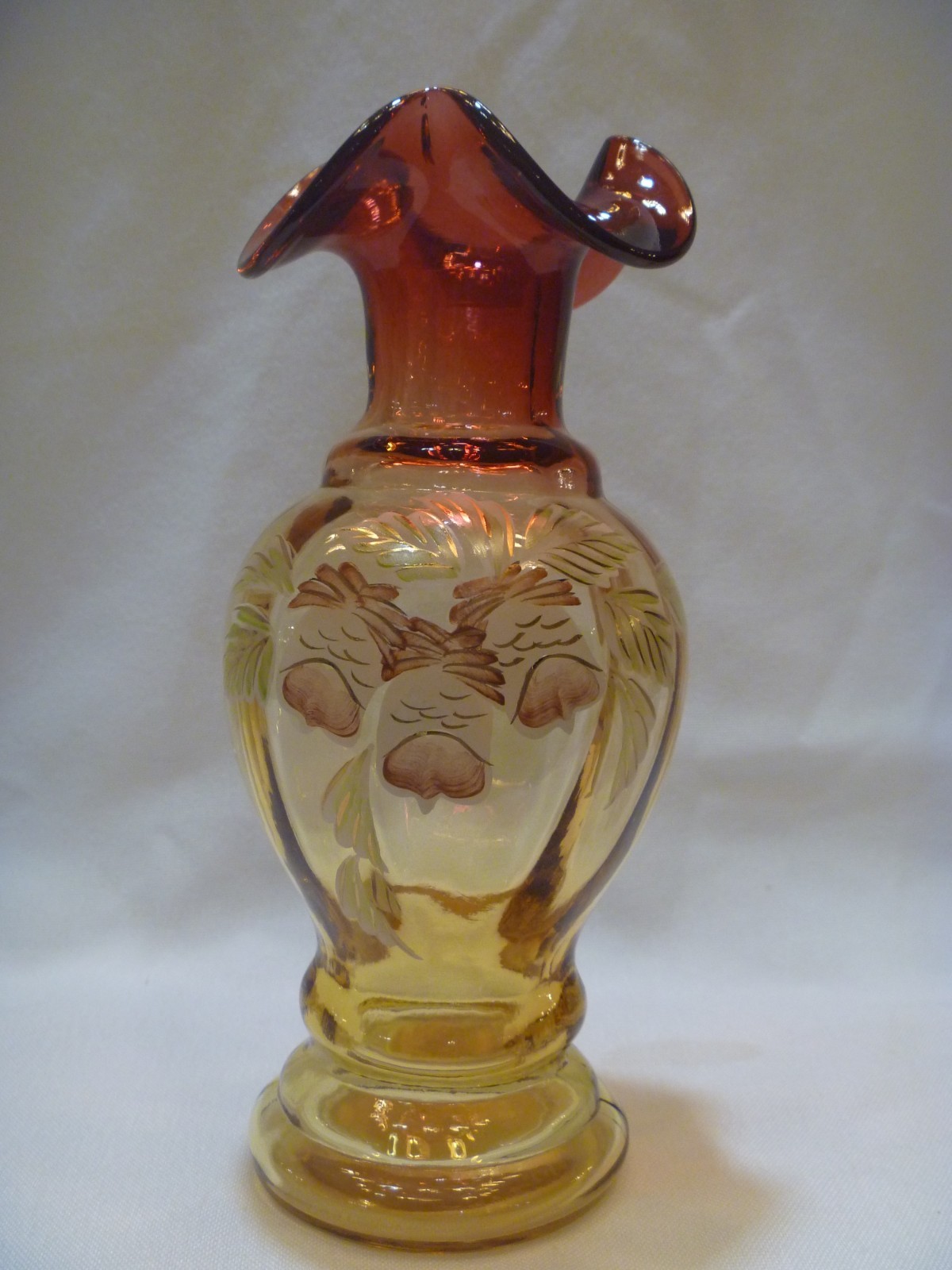 Fenton Woodland Bouquet Vase, NIB, Hand painted, #’d, 3047 AV Gold Amberina