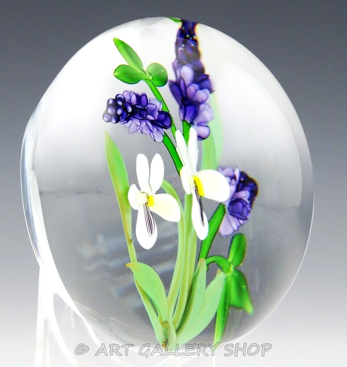 1988 CHRIS BUZZINI 3-1/8″ Art Glass Paperweight CANADA VIOLETS & LILACS FLOWERS