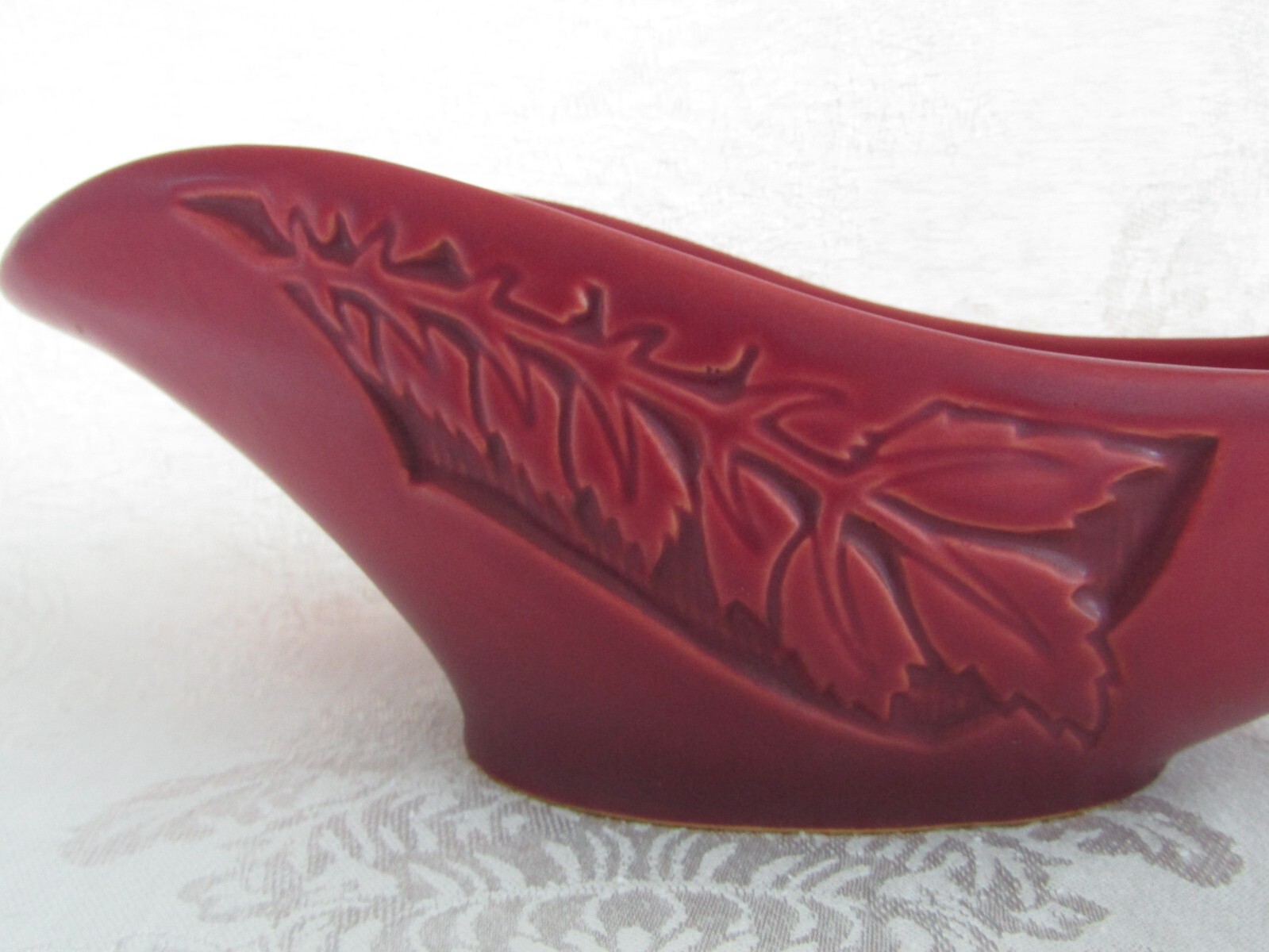 Roseville Pottery Silhouette Crimson Red Leafs 728-10 Vintage Planter EUC
