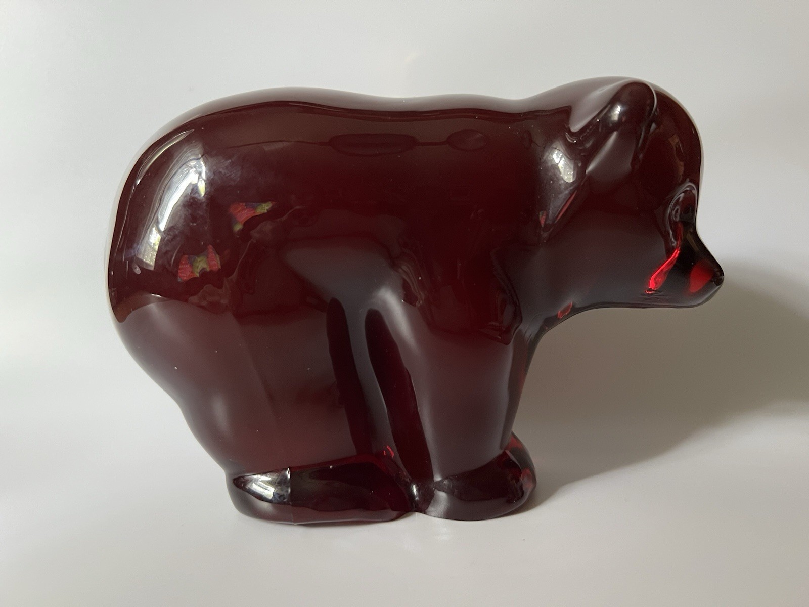 Viking Signed Ruby Red MAMA BEAR New Martinsville Mold Glass Figurine