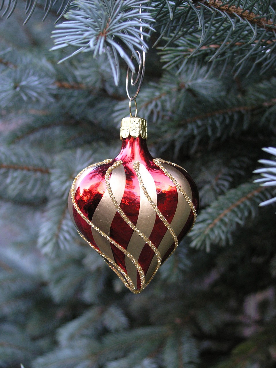Shiny Red Heart w/ Gold Stripes and Glitter Hand Blown Glass Christmas Ornament