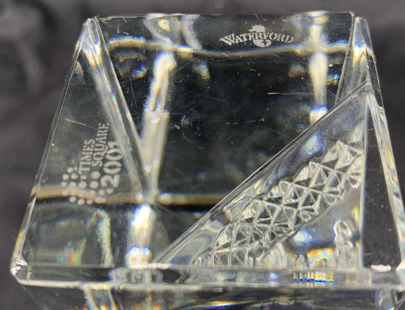 Waterford Crystal Times Square 2001 Paperweight Sculpture 4.5″ Tall