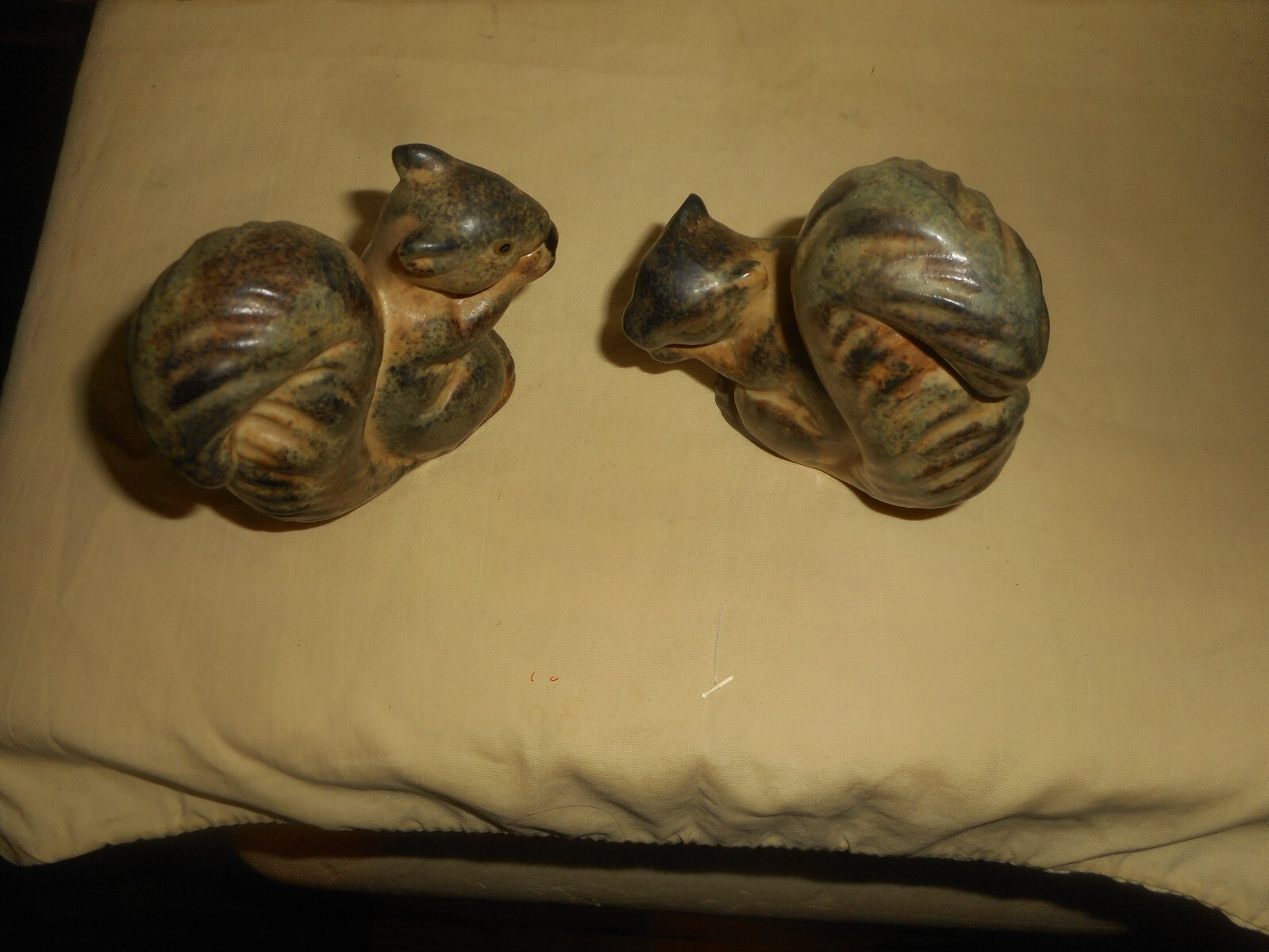 Vintage Pottery SQUIRREL Figurines 2 MISTLETOE Christmas Shop Wickford RI Labels