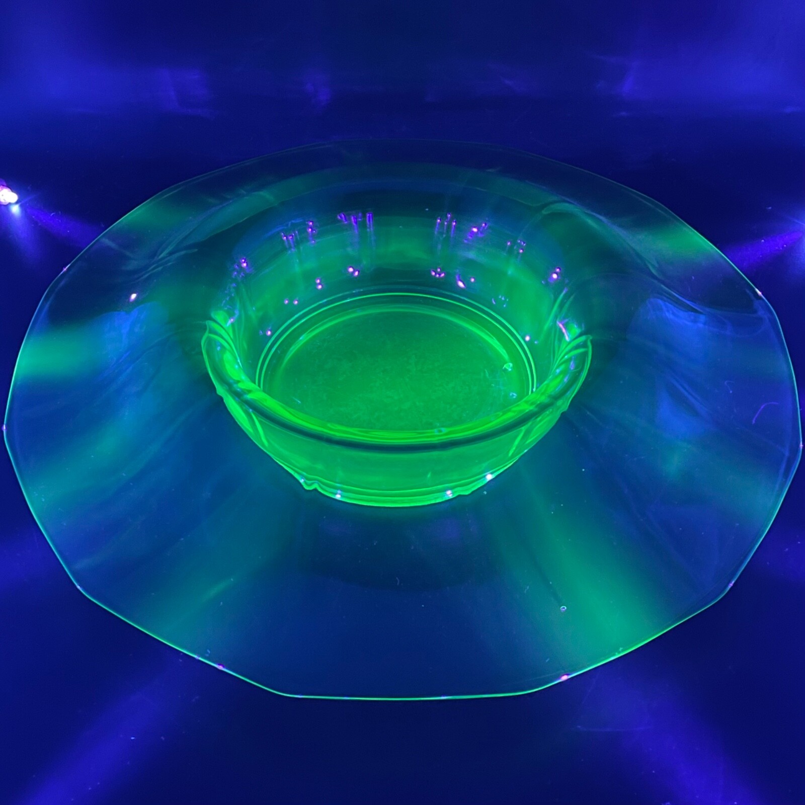 Cambridge Green Uranium Glass XL Dodecagon Optic Console Bowl Made in USA 15″dia