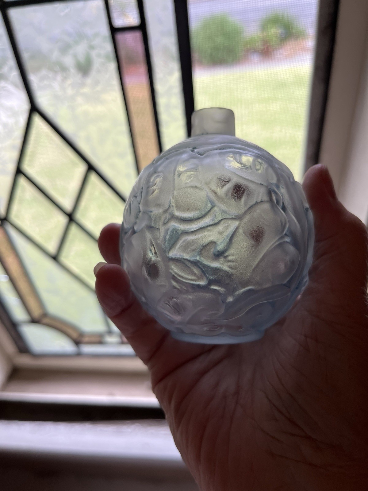 R. LALIQUE JAYTHO PERFUME BOTTLE Water, Lilies, And Frogs