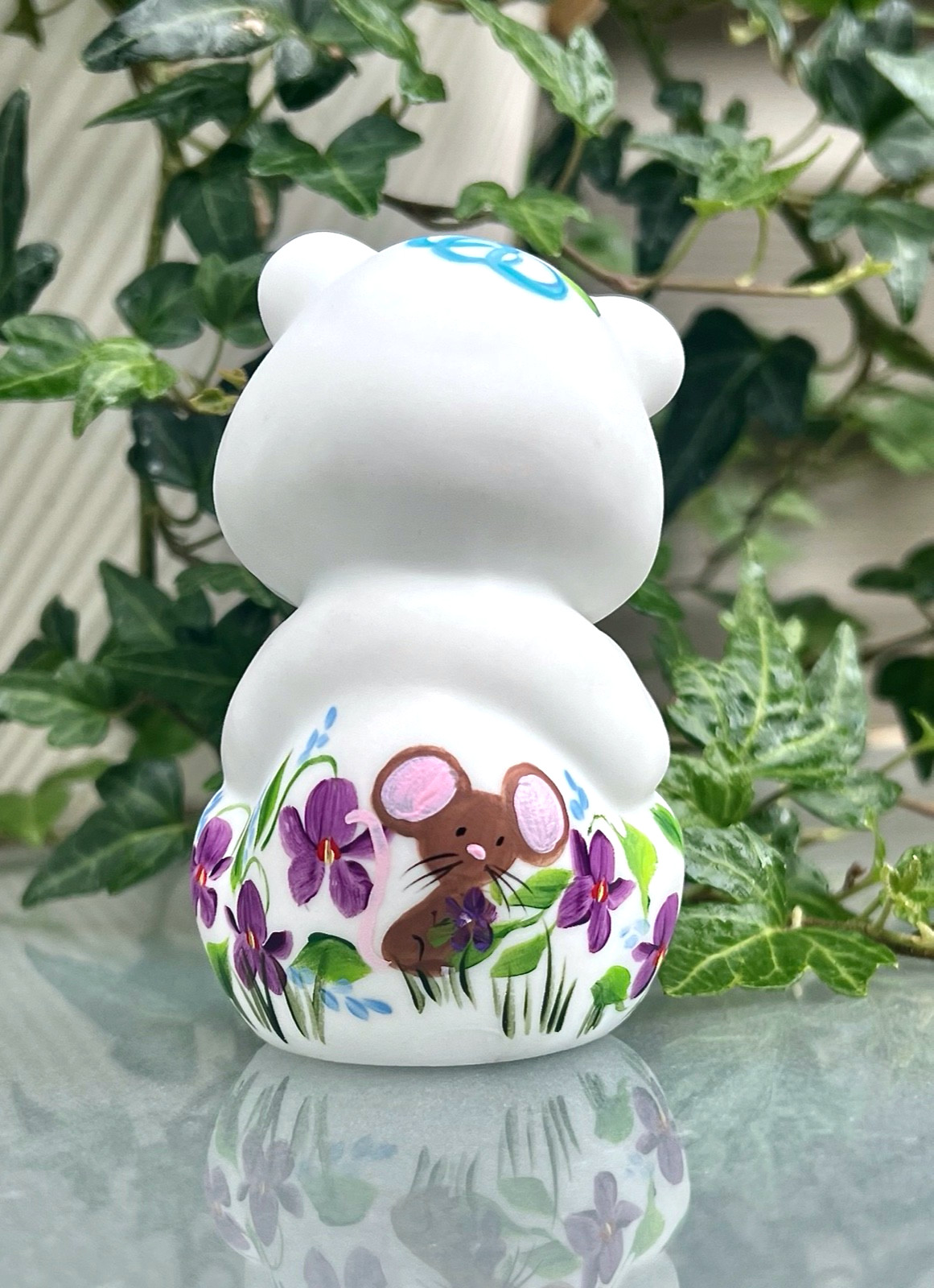 Exc OOAK Fenton/Mosser**VIOLETS ON SNOW” BEAR FIGURINE w/MOUSE** R Worstell 2025