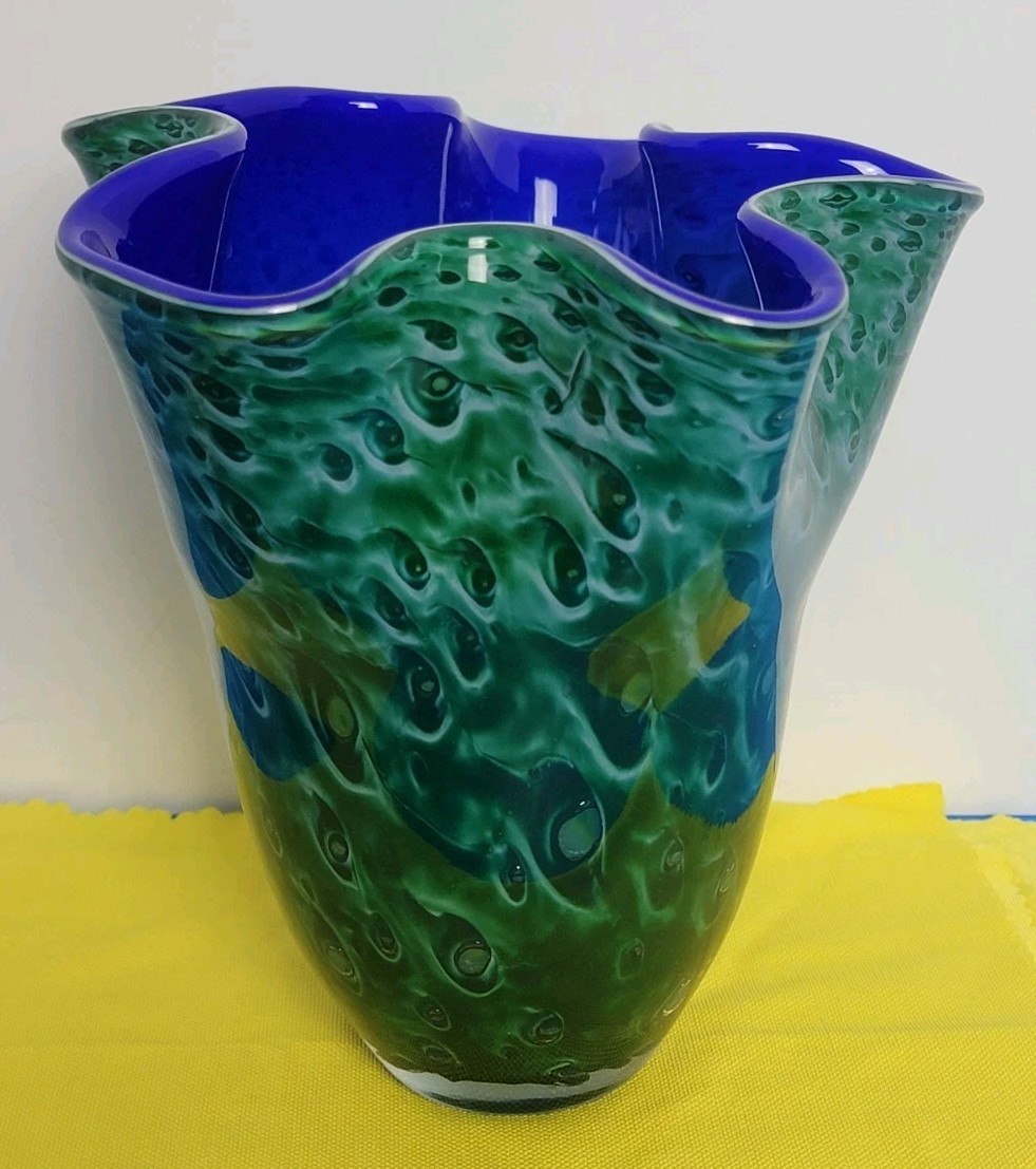 Vintage 6.75″ Tall Art Glass Vase Peacock Green With Blue Interior