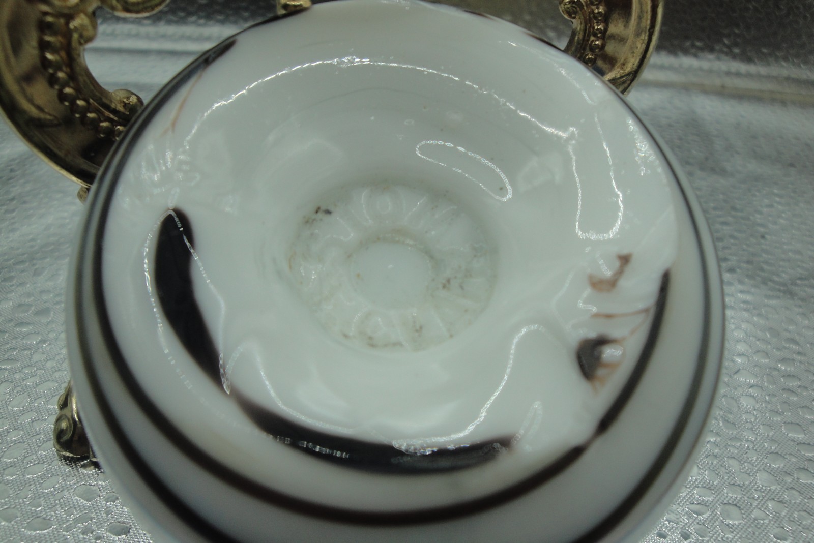 TOM St Clair Clambroth Style Art Glass Paperweight Opalescent Swirl 3″ w/Stand