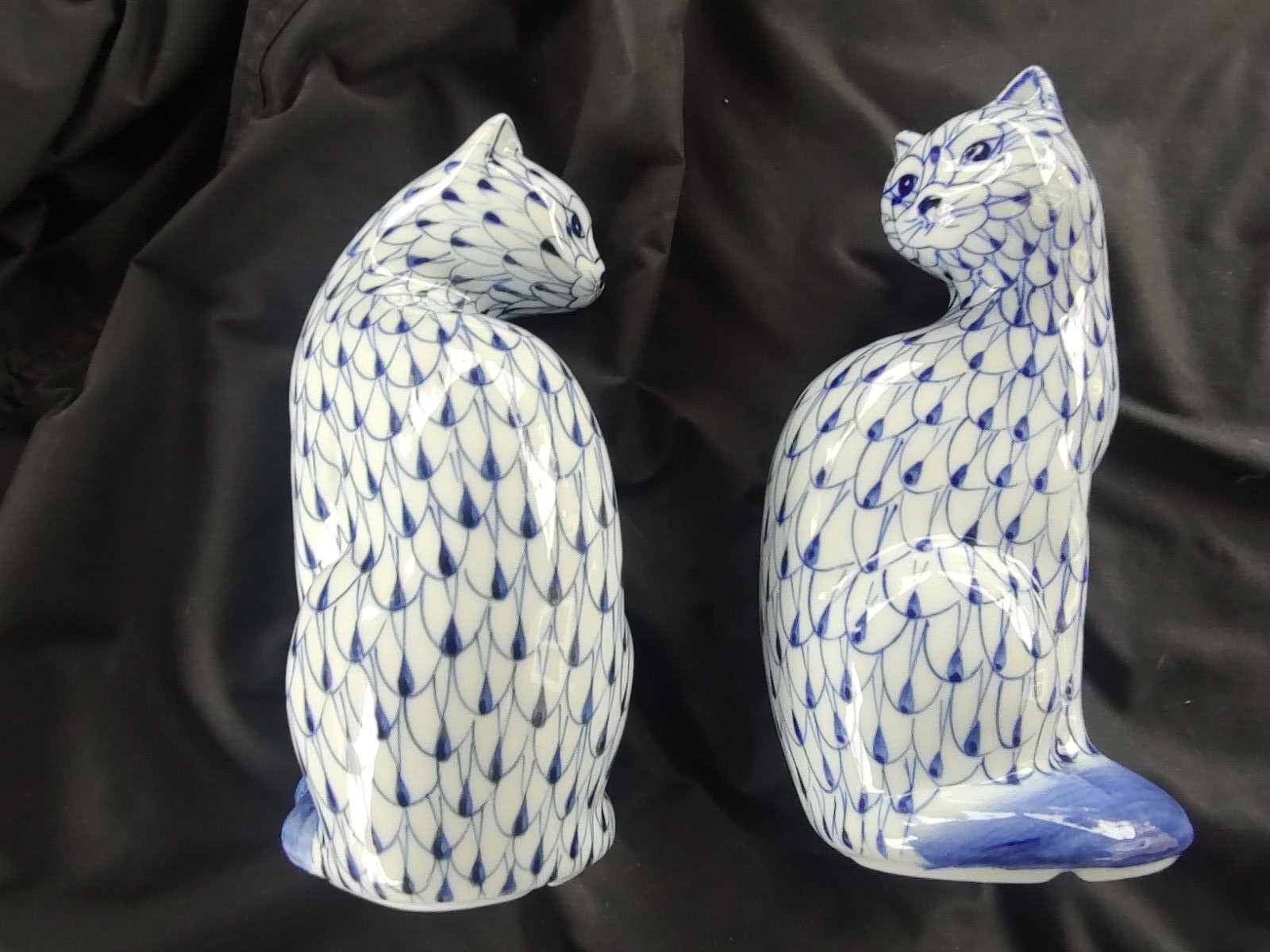 TWO (2) Vintage Andrea by Sadek Porcelain Hand Painted Cat Figurines 7.5″ Tall