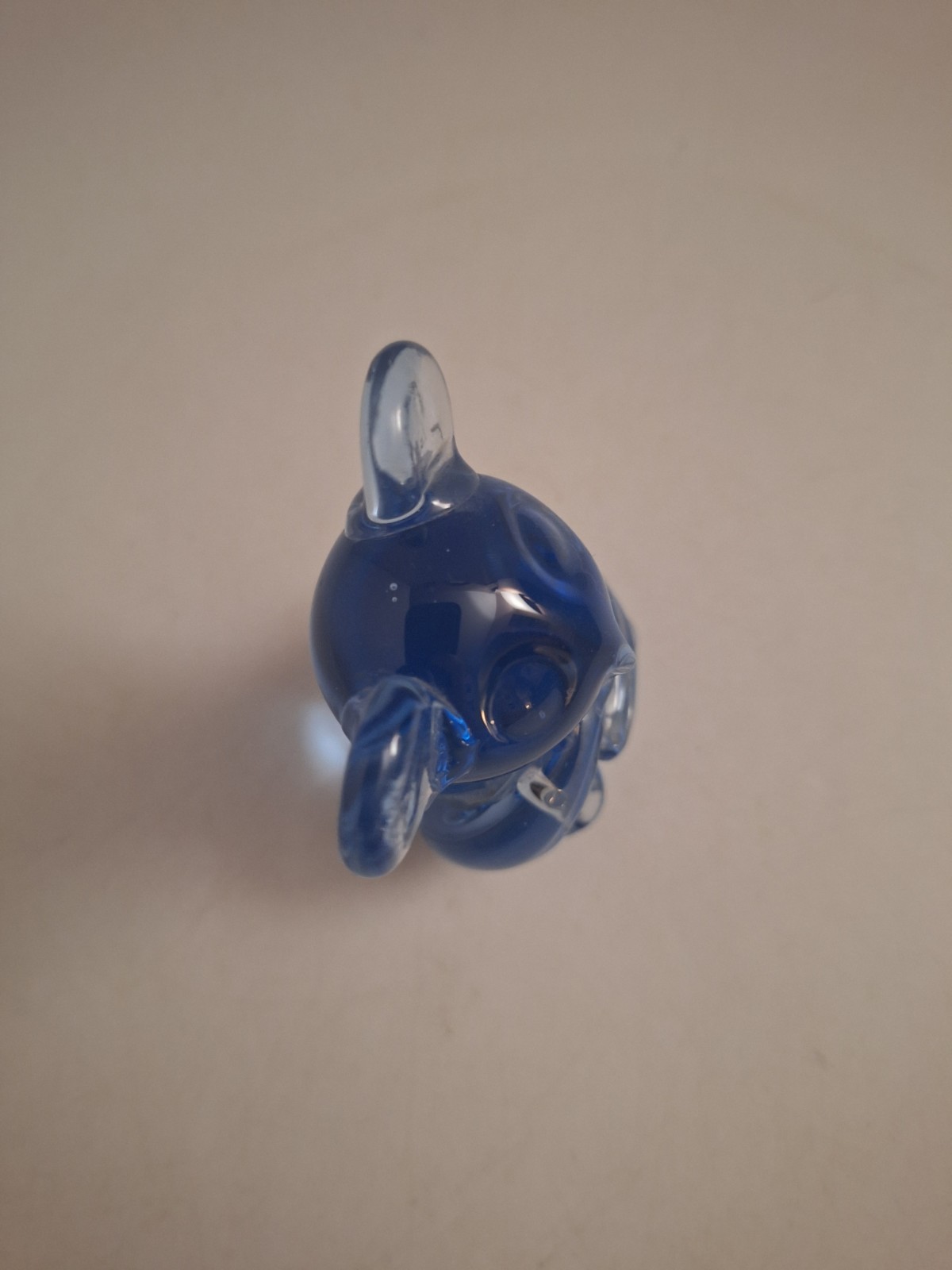 United States Commemorative Fine Art Gallery Blue Glass Koala Bear Figurine (A)