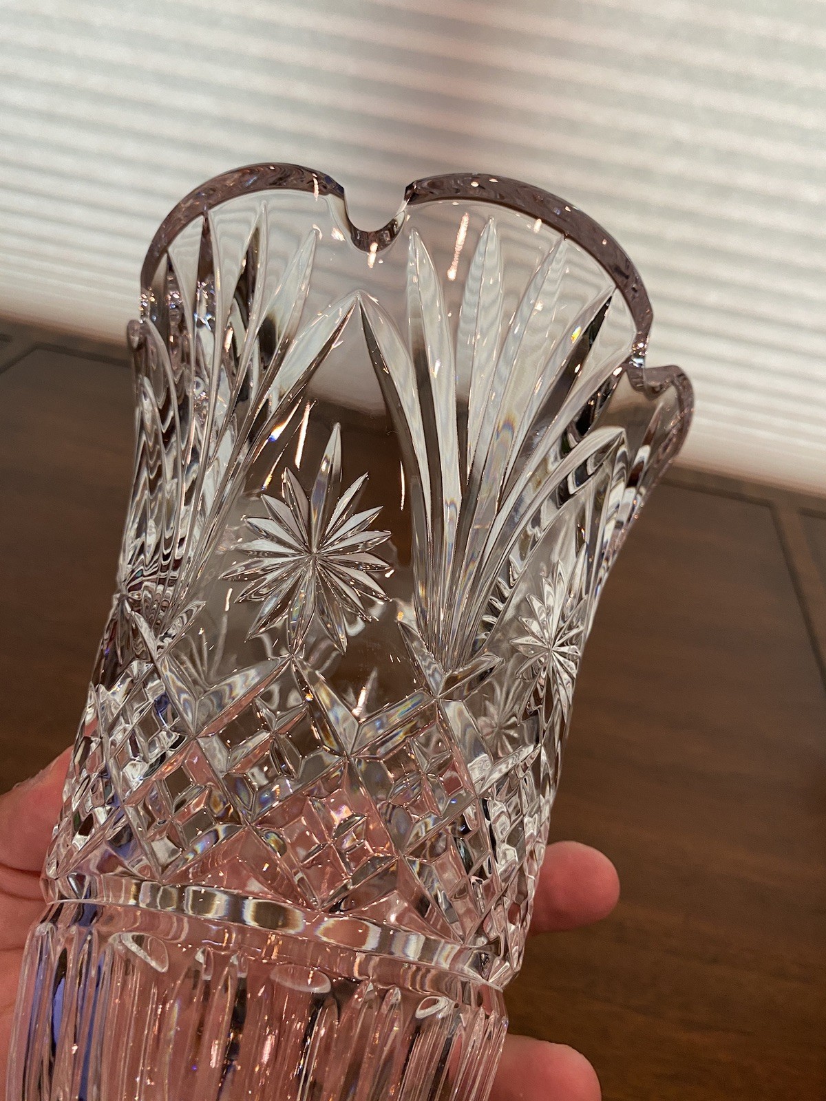 STUNNING VTG 1996 PETER KELLY WATERFORD Crystal ARTISAN Footed Vase SIGNED 10″H