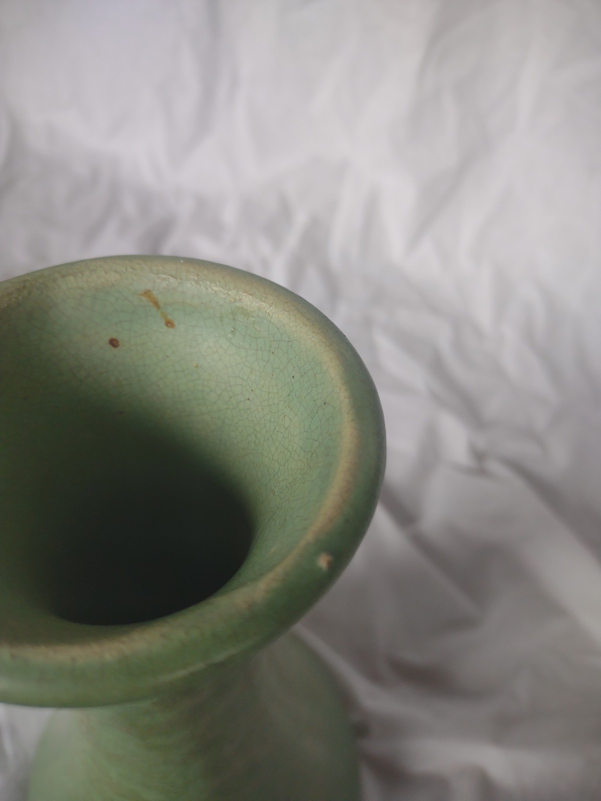 Brush McCoy Vase Vellum Mottled