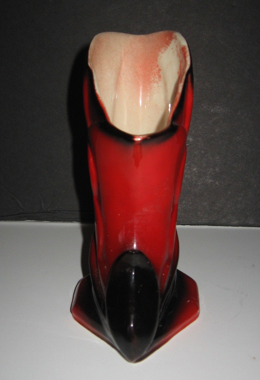 Vintage Retro Shawnee Pottery Retro Small Black And Red Vase USA 6″ Tall