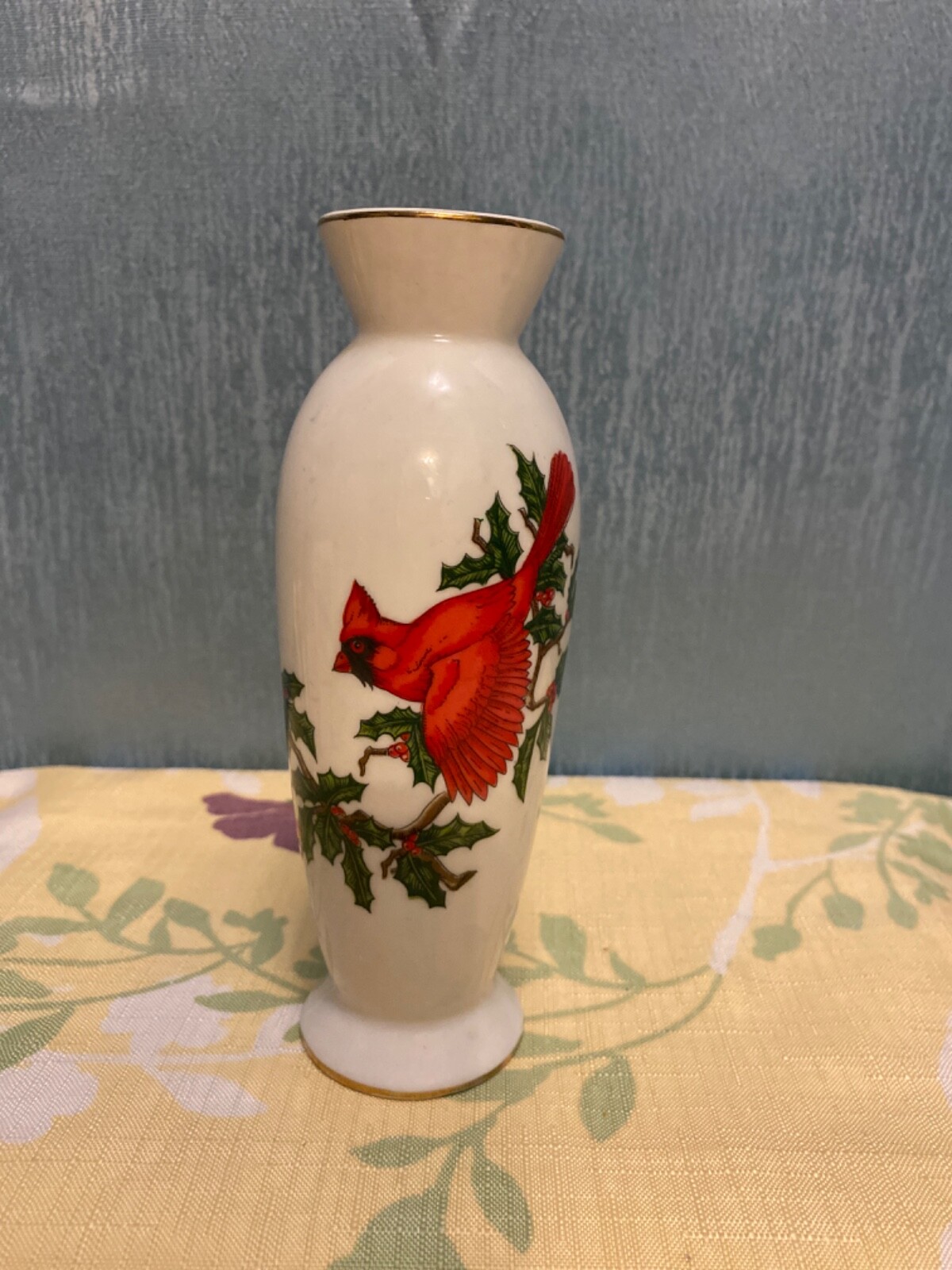 Lefton Red Cardinal Vase Hand Painted 6 1/2″ Birds #01070