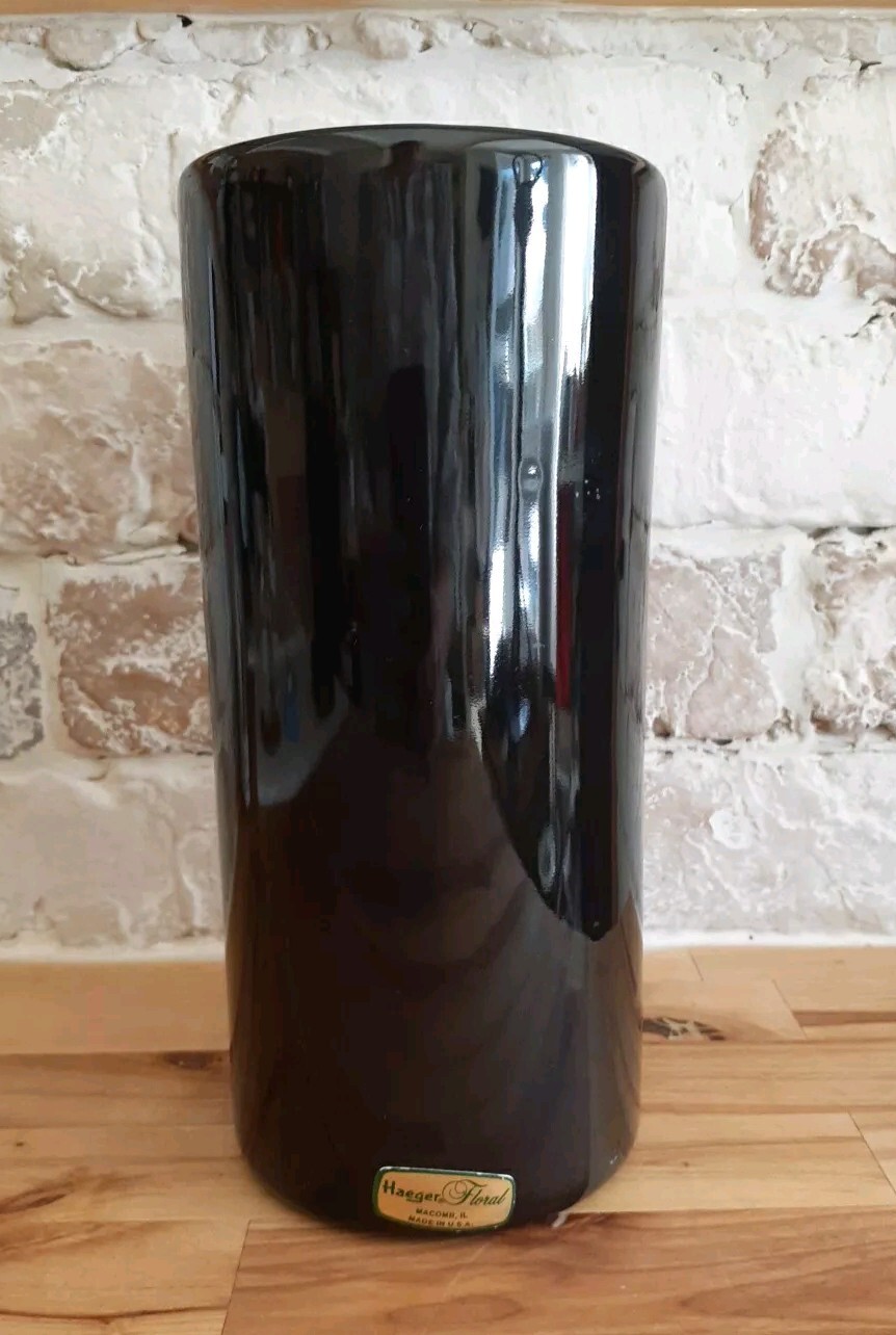 Vtg New Haeger MCM Vase Black Ebony 9″ Cylinder High Gloss