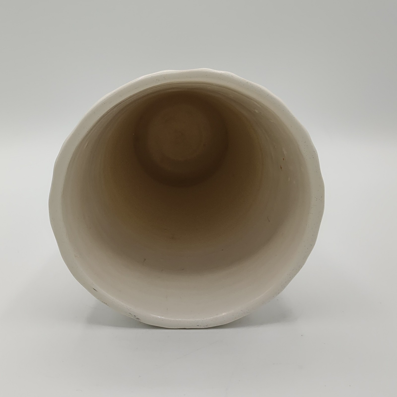Vintage Bauer Pottery White Swirl Vase 8-1/4 inch Tall USA Glaze Imperfections
