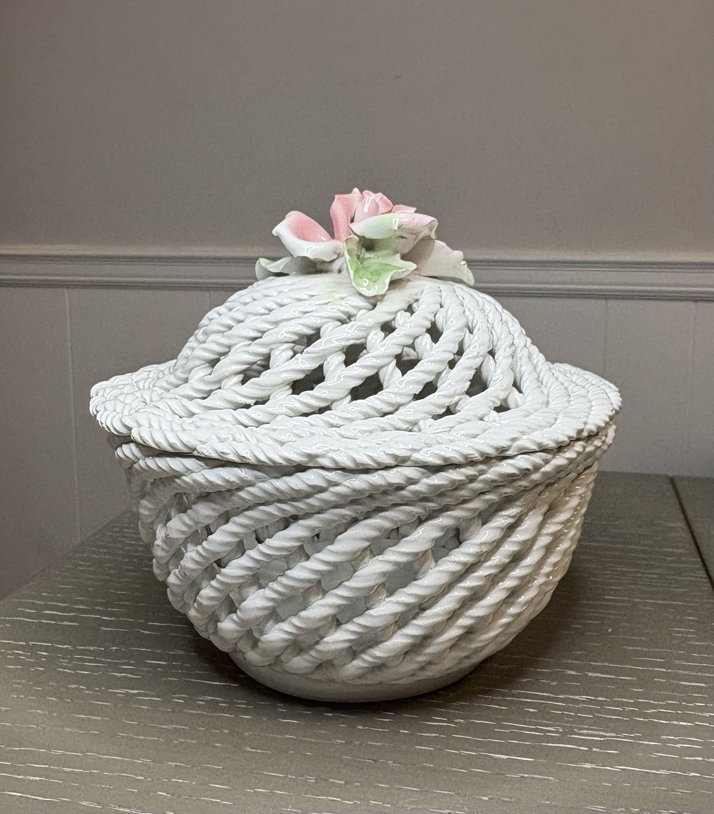 Capodimonte Bassano Porcelain Lattice Rope Candy Bowl Rose Lid Vintage